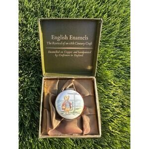 Crummles Beatrix Potter Enamel Trinket Box - Pigling Bland at Signpost - Boxed